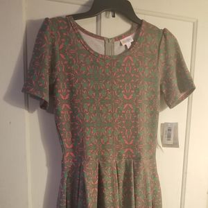 LuLaRoe Amelia